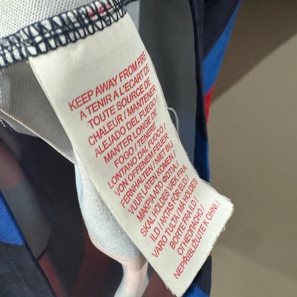 2023-2024 Barcelona Away 4th Kit Football Soccer Jersey - Picture 7 of 10